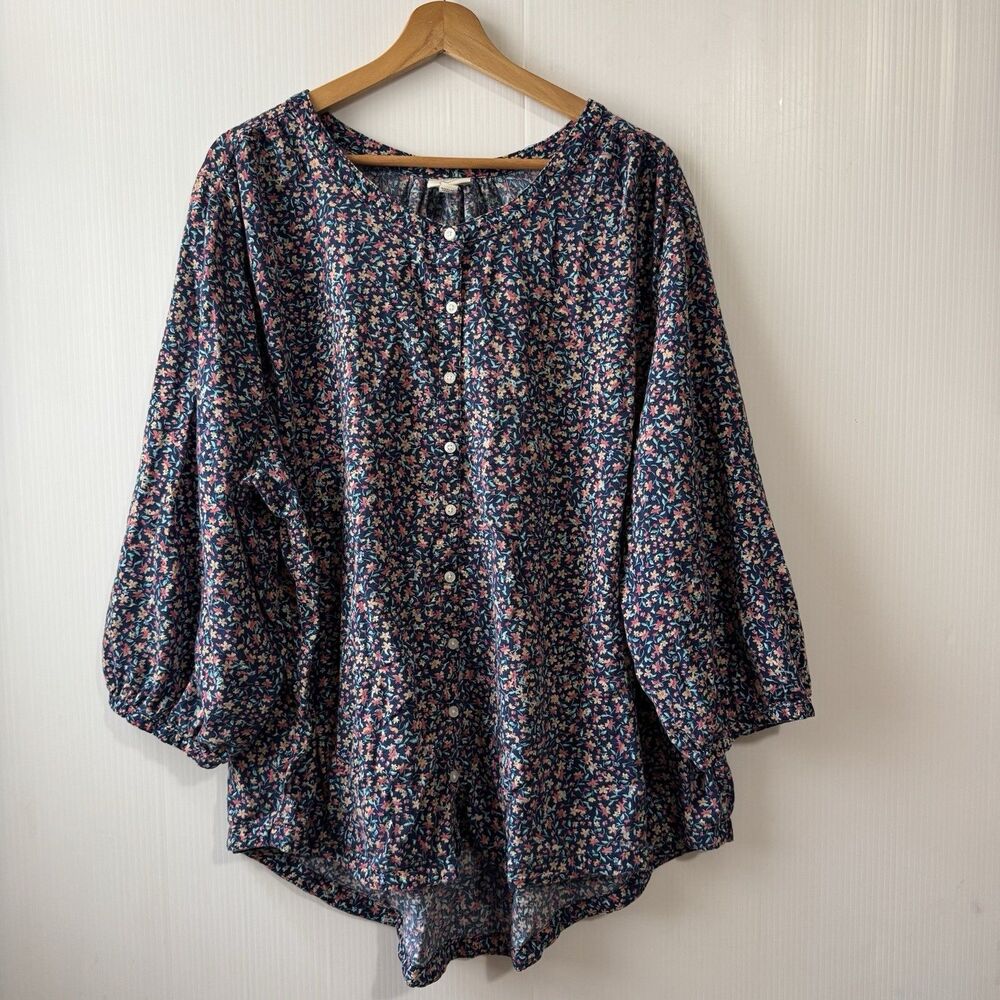 St Johns Bay 2X Womens Blue T-Shirt Floral Long Sleeve Crew Neck Button Front